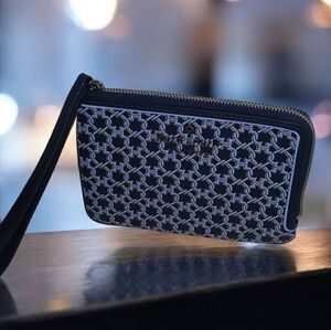 Kate Spade L-zip Wristlet